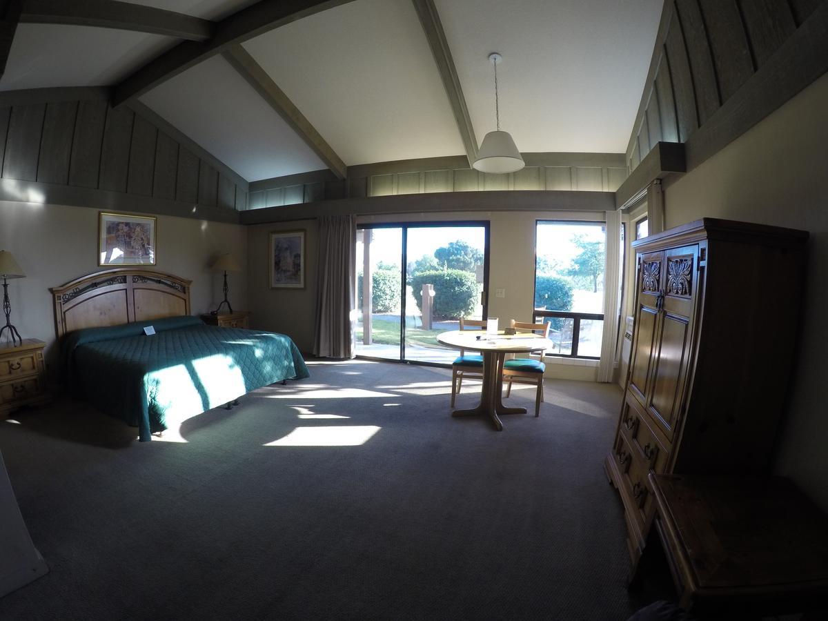 Ridgemark Golf Club And Resort Hollister Exterior photo